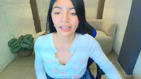 Snapshot of cami_goddess_r chatting on 10-17-25, 08:55 Cami  online show from 10-17-25, 08:55