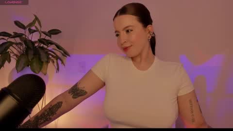 Snapshot of camidoll_10 chatting on 03-05-25, 10:44 camila online show from 03-05-25, 10:44