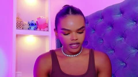 camiestrada online show from 10-19-25, 10:05