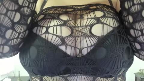 Snapshot of camihotboobs chatting on 02-24-25, 10:25 camihotboobs online show from 02-24-25, 10:25