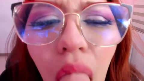 Snapshot of camiila_osorio chatting on 01-29-25, 09:55 Camila Osorio online show from 01-29-25, 09:55