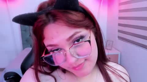 Snapshot of camiila_osorio chatting on 01-30-25, 10:08 Camila Osorio online show from 01-30-25, 10:08