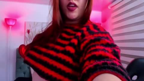 Snapshot of camiila_osorio chatting on 02-16-25, 03:37 Camila Osorio online show from 02-16-25, 03:37