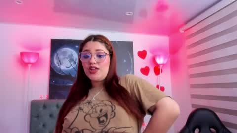 Snapshot of camiila_osorio chatting on 02-22-25, 03:56 Camila Osorio online show from 02-22-25, 03:56