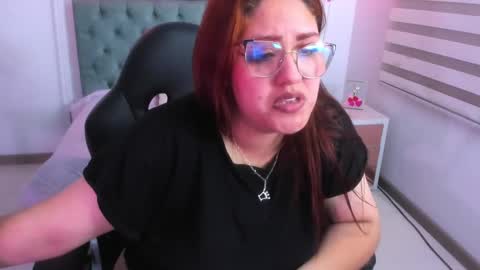 Snapshot of camiila_osorio chatting on 02-25-25, 09:53 Camila Osorio online show from 02-25-25, 09:53