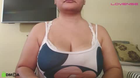 Camila  online show from 10-09-25, 04:38