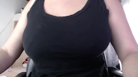 camila online show from 02-12-25, 12:33