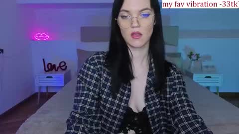 Snapshot of camila_777_ chatting on 12-02-25, 09:32 Camila online show from 12-02-25, 09:32