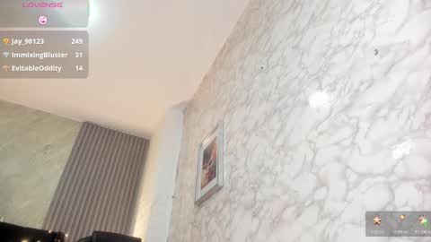 Snapshot of camila__bouzas chatting on 12-17-25, 07:31 camila__bouzas online show from 12-17-25, 07:31