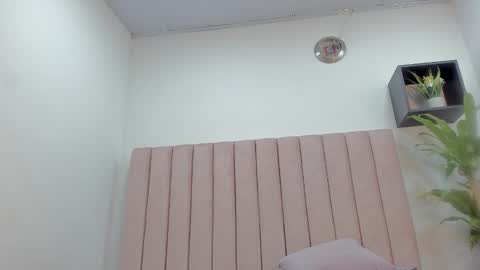 Camila online show from 02-14-25, 10:38