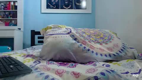 Instagram camila blande1 online show from 02-12-25, 09:01