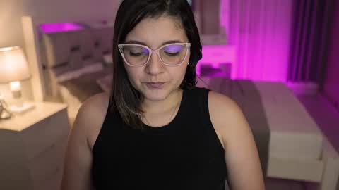 Camila buitrago online show from 12-29-24, 10:47