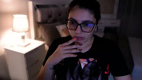 Camila buitrago online show from 10-26-25, 03:23