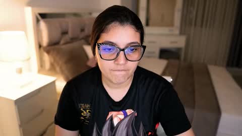 Camila buitrago online show from 11-15-25, 03:15