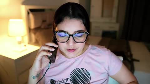 Snapshot of camila_buitrago chatting on 01-18-26, 12:14 Camila buitrago online show from 01-18-26, 12:14