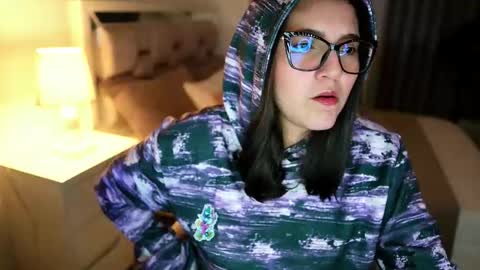 Snapshot of camila_buitrago chatting on 02-01-26, 10:52 Camila buitrago online show from 02-01-26, 10:52