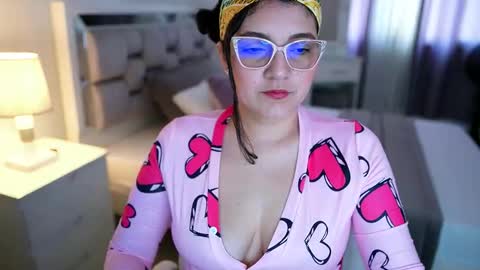 Snapshot of camila_buitrago chatting on 02-23-26, 07:55 Camila buitrago online show from 02-23-26, 07:55