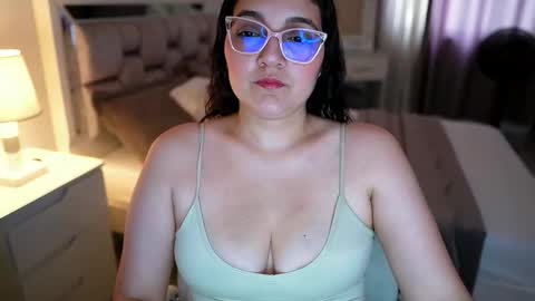 Snapshot of camila_buitrago chatting on 02-26-26, 10:20 Camila buitrago online show from 02-26-26, 10:20