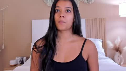 camila_bustamante_ online show from 04-22-26, 01:45