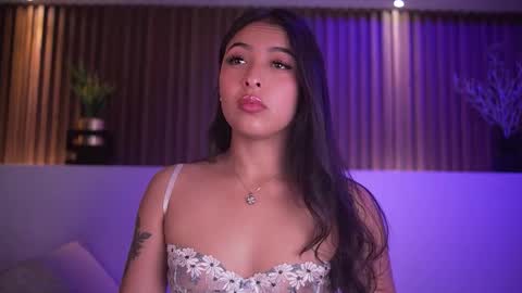 Camila online show from 11-19-25, 04:01