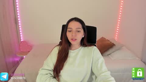 Snapshot of camila_ec2 chatting on 09-13-25, 02:55 C A M I online show from 09-13-25, 02:55