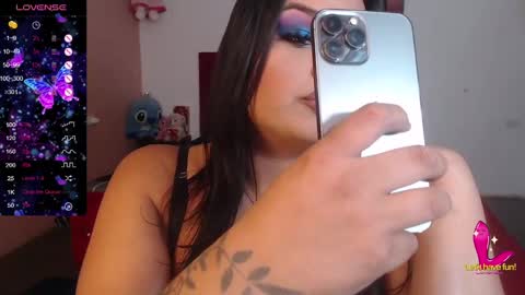 Snapshot of camila_fuenmayor chatting on 01-15-25, 07:59 online show from 01-15-25, 07:59