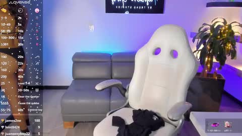 C A M I L A online show from 02-12-25, 04:54