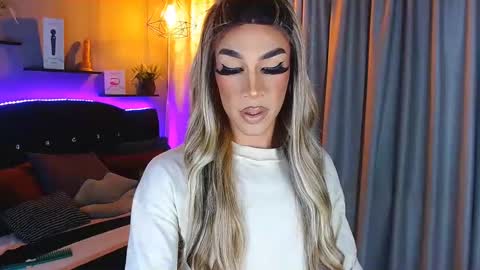 Camila online show from 01-22-25, 03:09