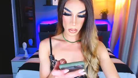 Camila online show from 01-27-25, 03:15