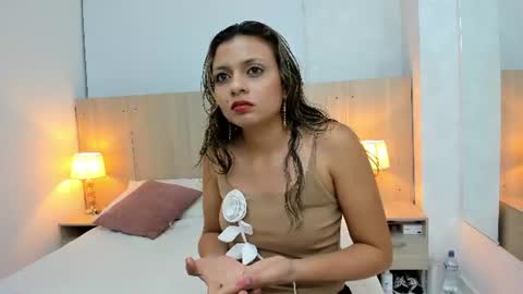 Snapshot of camila_lenox chatting on 06-12-26, 03:27 Camila Lenox online show from 06-12-26, 03:27