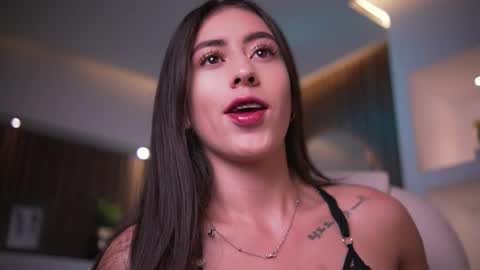 Snapshot of camila_martinez9 chatting on 10-10-25, 11:31 camila_martinez9 online show from 10-10-25, 11:31