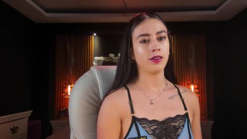 Snapshot of camila_martinez9 chatting on 10-22-25, 11:43 camila_martinez9 online show from 10-22-25, 11:43