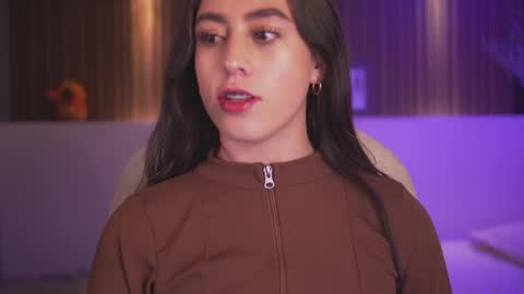 Snapshot of camila_martinez9 chatting on 11-17-25, 11:27 camila_martinez9 online show from 11-17-25, 11:27