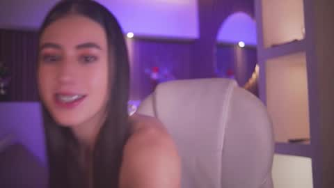 Snapshot of camila_martinez9 chatting on 12-04-25, 12:14 camila_martinez9 online show from 12-04-25, 12:14