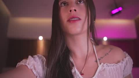 Snapshot of camila_martinez9 chatting on 12-18-25, 11:38 camila_martinez9 online show from 12-18-25, 11:38