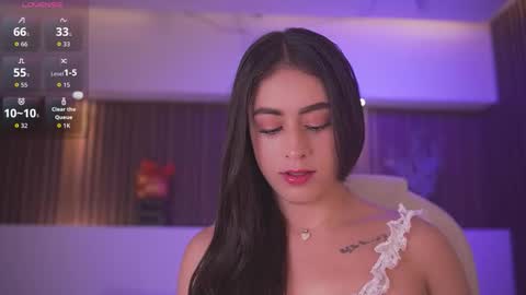 camila_martinez9 online show from 02-13-26, 11:28