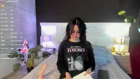 Snapshot of camila_nyx chatting on 10-28-25, 08:00 CAMI 3 online show from 10-28-25, 08:00