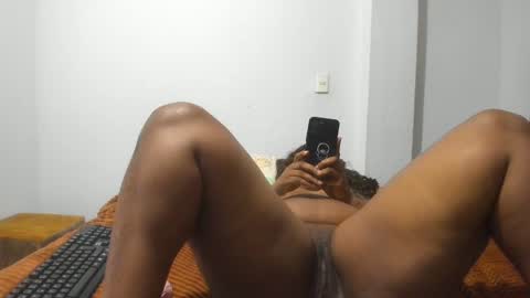 Snapshot of camila_sandoval_01 chatting on 03-01-25, 05:52 Camila online show from 03-01-25, 05:52