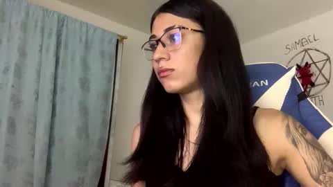 Camila online show from 11-12-25, 02:28