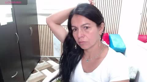 Snapshot of camila_vargas_ chatting on 05-30-26, 06:49 Camila Vargas online show from 05-30-26, 06:49