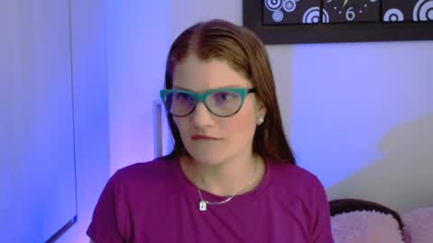 Snapshot of camila_ventura chatting on 05-18-26, 05:52 Camila ventura online show from 05-18-26, 05:52