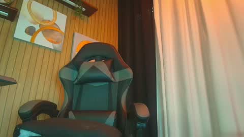    online show from 11-02-25, 12:07