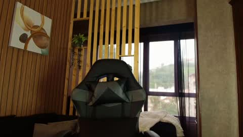    online show from 04-26-26, 07:39