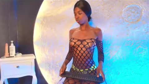 C A M I L A  online show from 10-10-25, 12:26