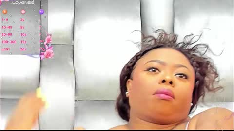 camila benitez online show from 10-13-25, 11:16