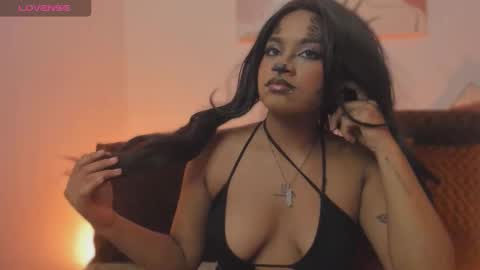 Snapshot of camilafoox7 chatting on 10-25-25, 06:35 Camila Foox online show from 10-25-25, 06:35