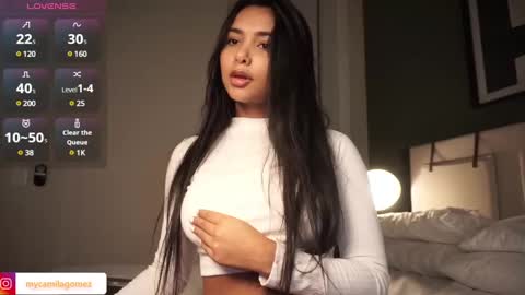 Snapshot of camilagomezz chatting on 01-27-25, 01:16 Camila online show from 01-27-25, 01:16