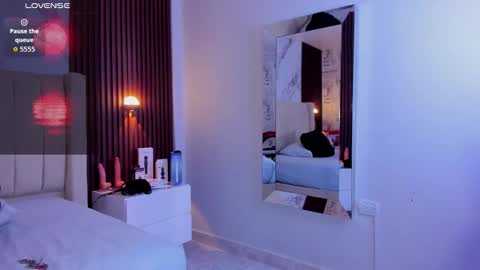 Snapshot of camilagray2 chatting on 09-09-25, 01:21 CAMILA  online show from 09-09-25, 01:21