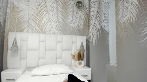 Camila  online show from 02-05-26, 03:22