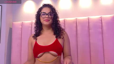 Snapshot of camilalevy chatting on 10-25-25, 12:13 Camila online show from 10-25-25, 12:13